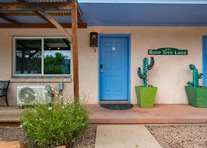 Cozy Adventure Pad Near Downtown - Rose Tree 2